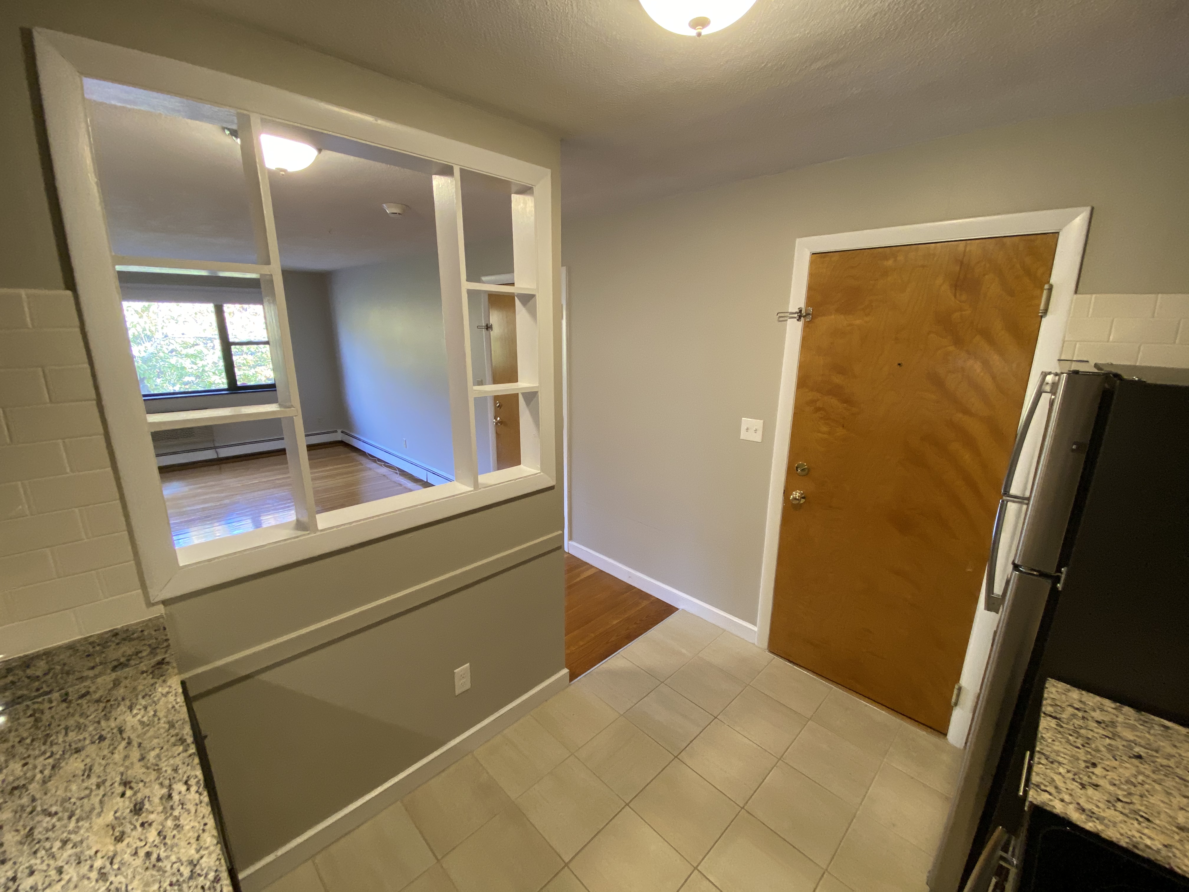 2 bed, 1 bath apartment for rent at 266 Grove St Unit 9, Newton — photo 2 of 10