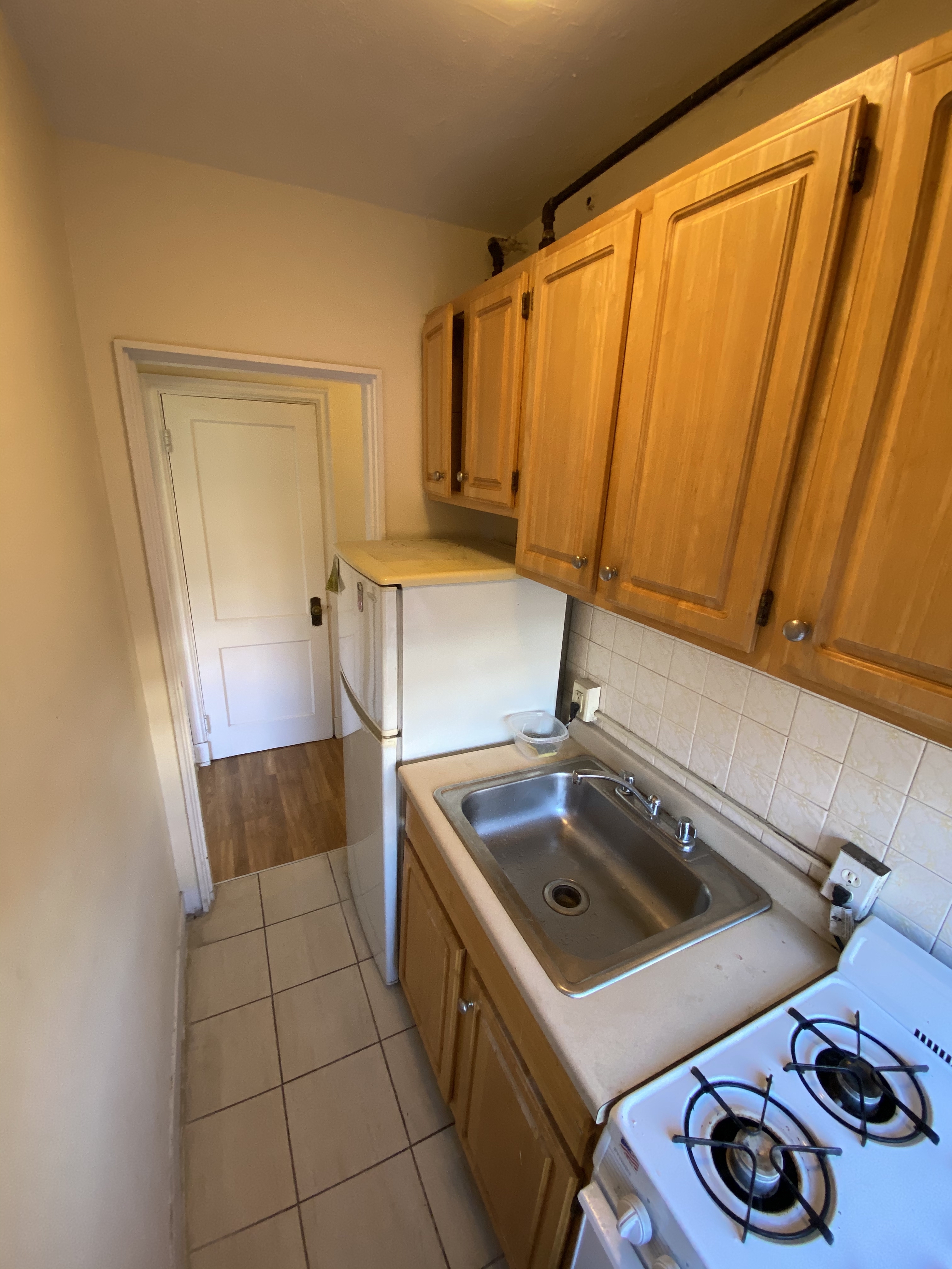 1 bed, 1 bath apartment for rent at 1200 Massachusetts Ave Unit 38-E, Harvard Square — photo 2 of 10