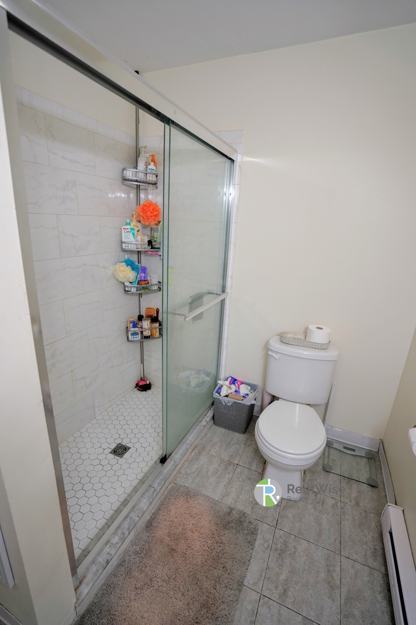 2 bed, 1 bath apartment for rent at 2 Schrepel Pl Unit 3, South Boston — photo 4 of 15