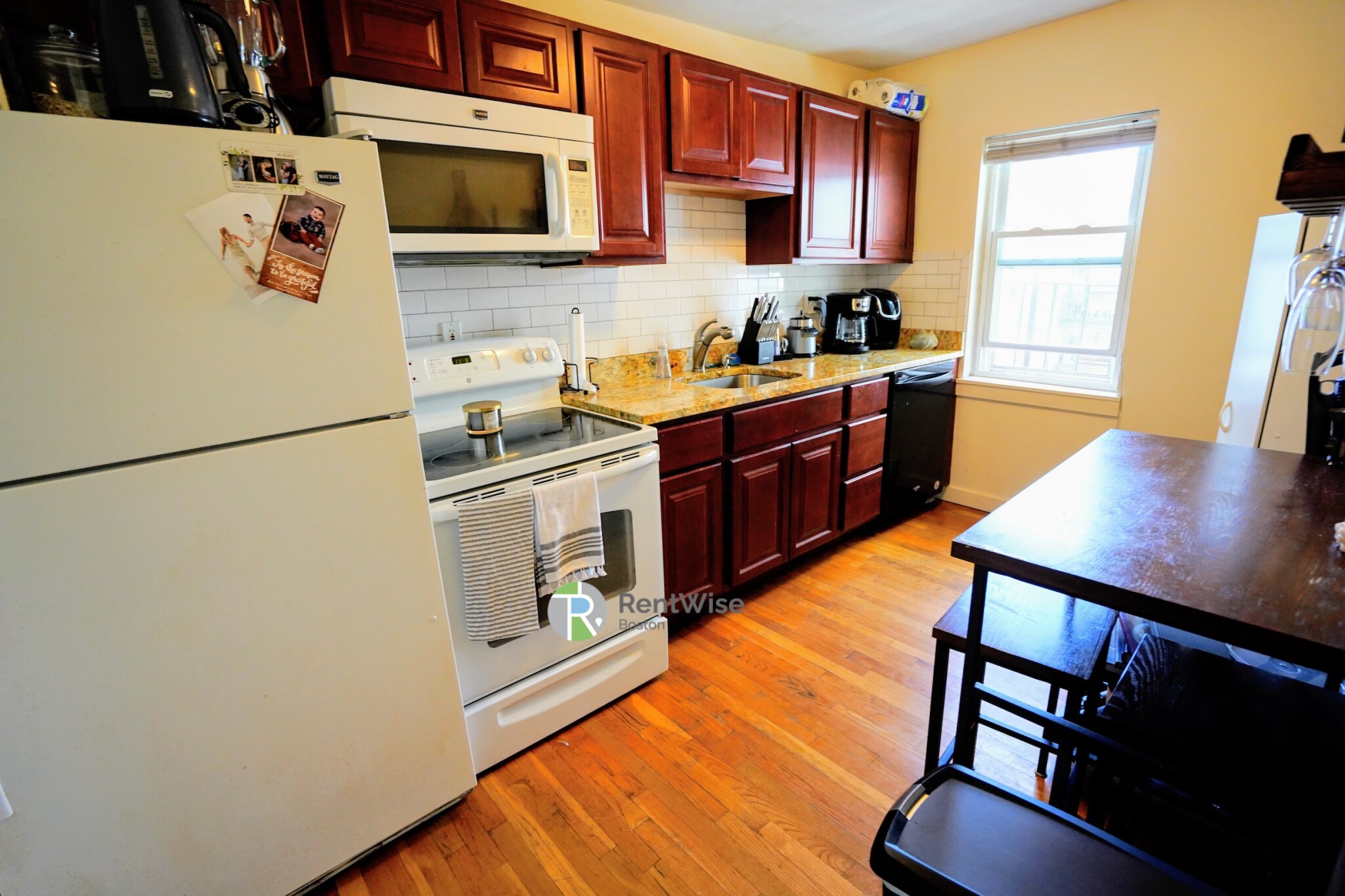 2 bed, 1 bath apartment for rent at 2 Schrepel Pl Unit 3, South Boston — photo 10 of 15