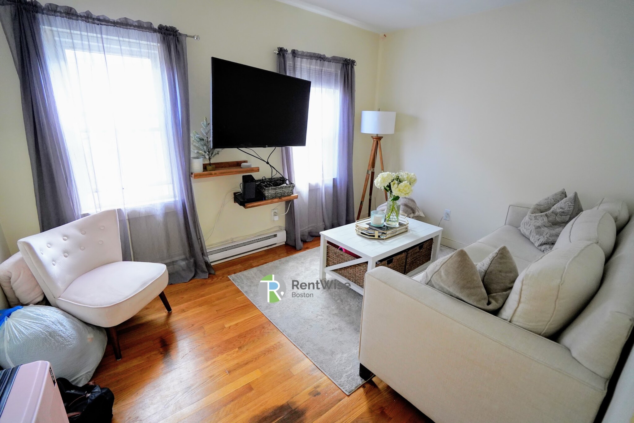2 bed, 1 bath apartment for rent at 2 Schrepel Pl Unit 3, South Boston — photo 14 of 15