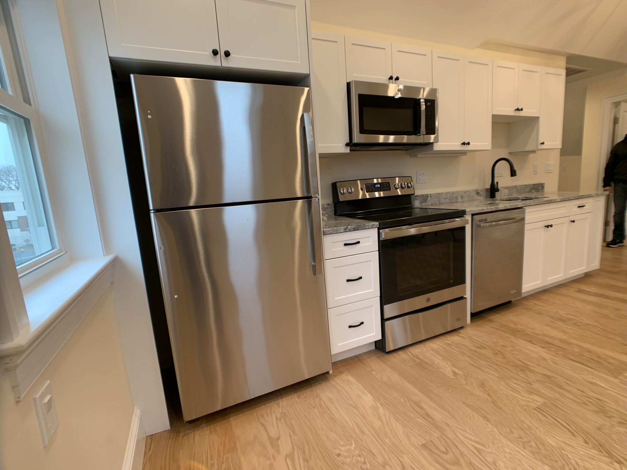 1 bed, 1 bath apartment for rent at 88 Wallingford Rd Unit 3, Brighton — photo 4 of 12