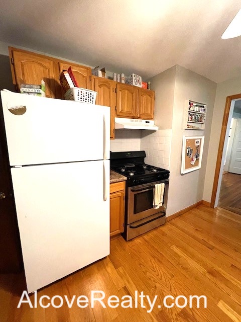 5 bed, 2 bath apartment for rent at 66 Simpson Ave Unit 1, Tufts — photo 2 of 22