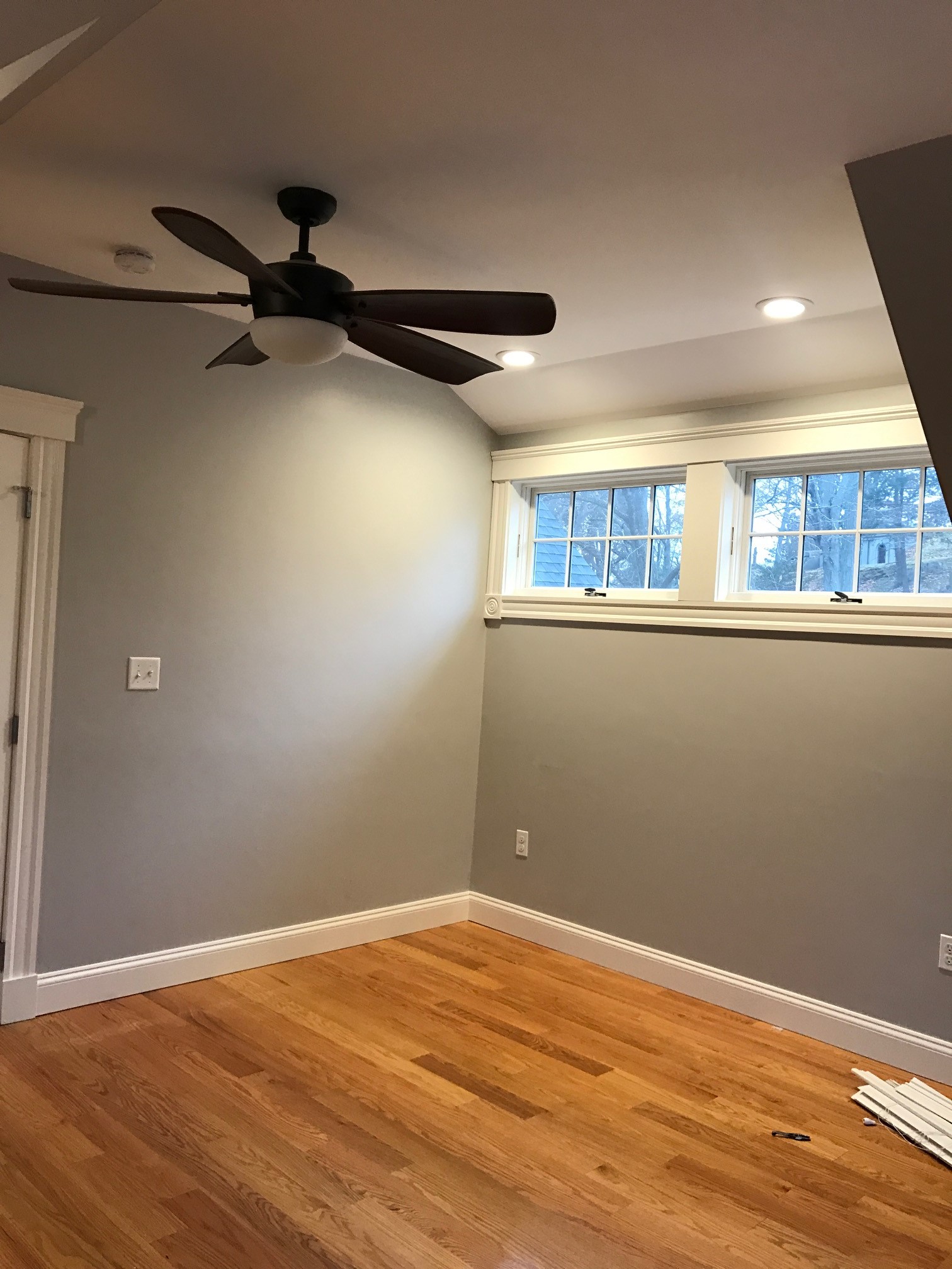 3 bed, 1.5 bath apartment for rent at 30 Grove Unit A, Salem — photo 10 of 21