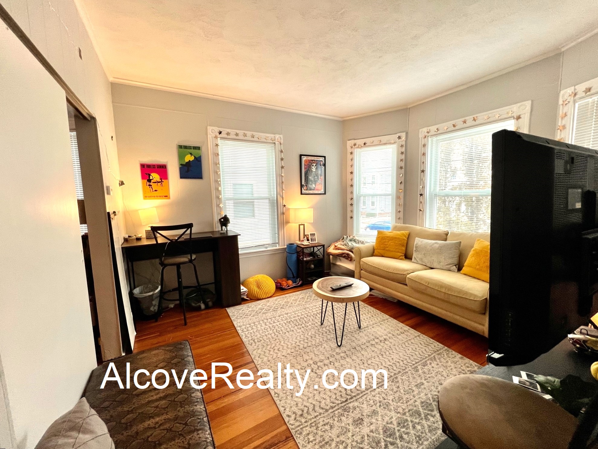 1 bed, 1 bath apartment for rent at 68 Raymond Ave Unit 1F, Teele Square — photo 2 of 10