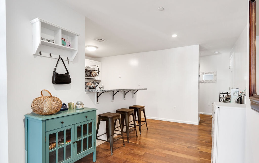 2 bed, 1 bath apartment for rent at 165 West 6th St Unit -A, South Boston — photo 3 of 8