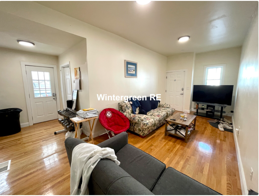 3 bed, 1 bath apartment for rent at 523 3rd St Unit 1F, South Boston — photo 6 of 6