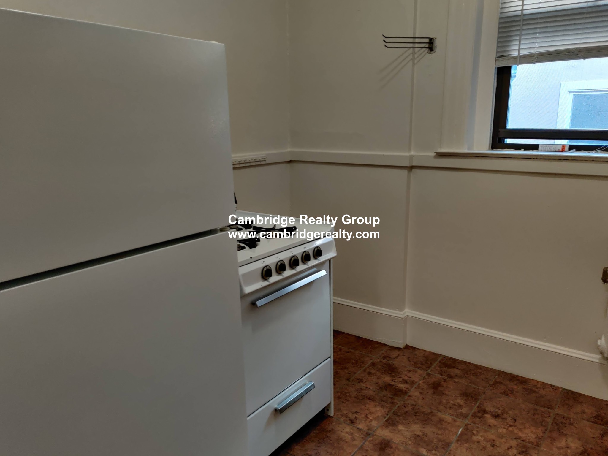 2 bed, 1 bath apartment for rent at 1010 Massachusetts Ave Unit 26T, Riverside — photo 3 of 15