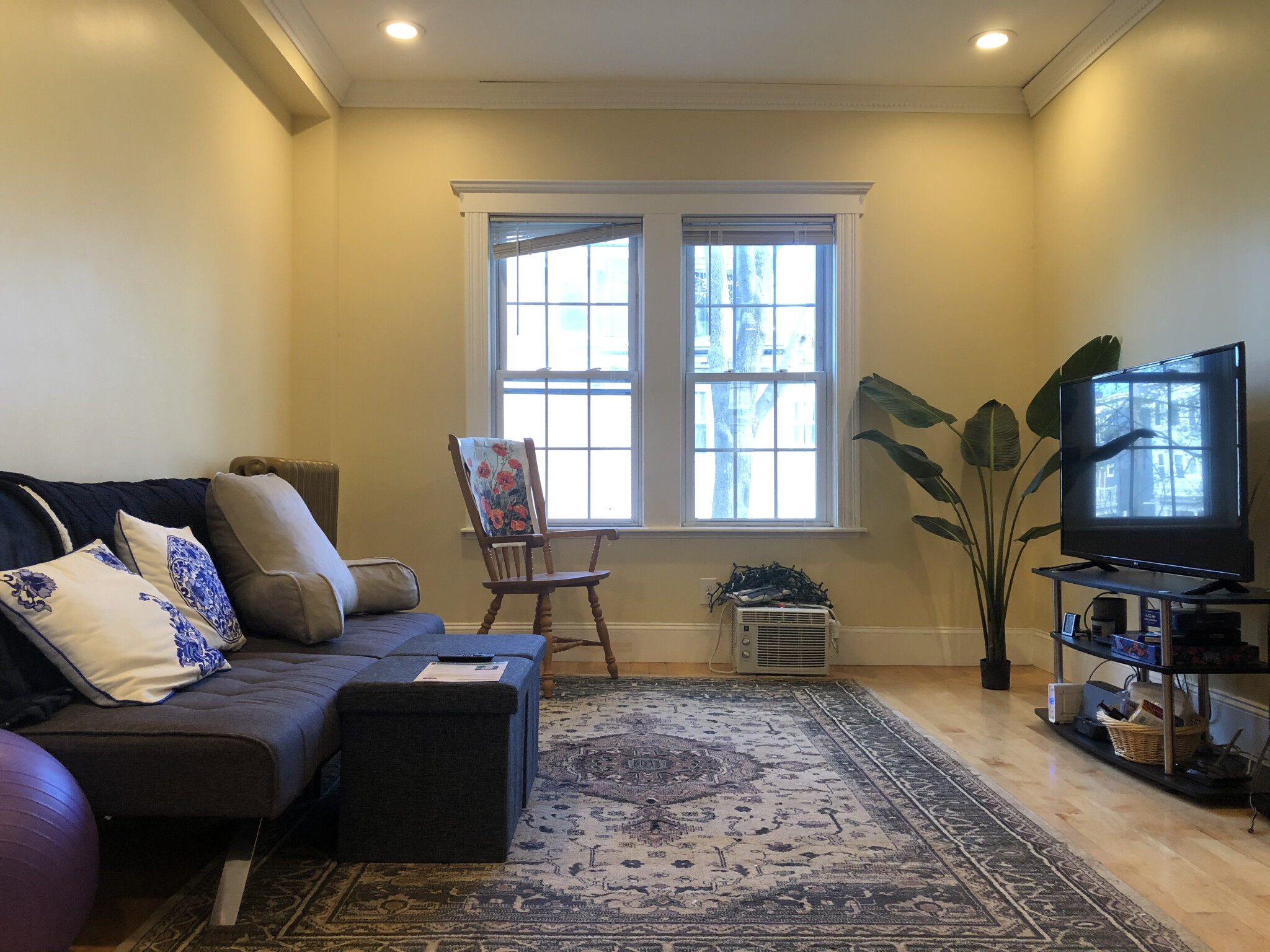 2 bed, 1 bath apartment for rent at 156 Magazine St Unit 25T, Cambridgeport
