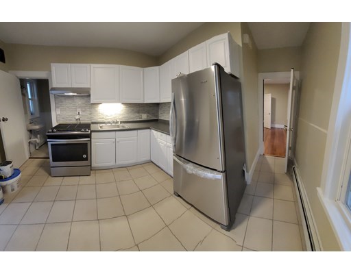 1 bed, 1 bath apartment for rent at 25 Olney St Unit 1, Dorchester — photo 14 of 21