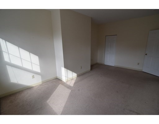 2 bed, 1 bath apartment for rent at 171 Harvard St Unit 4, Coolidge Corner — photo 10 of 12