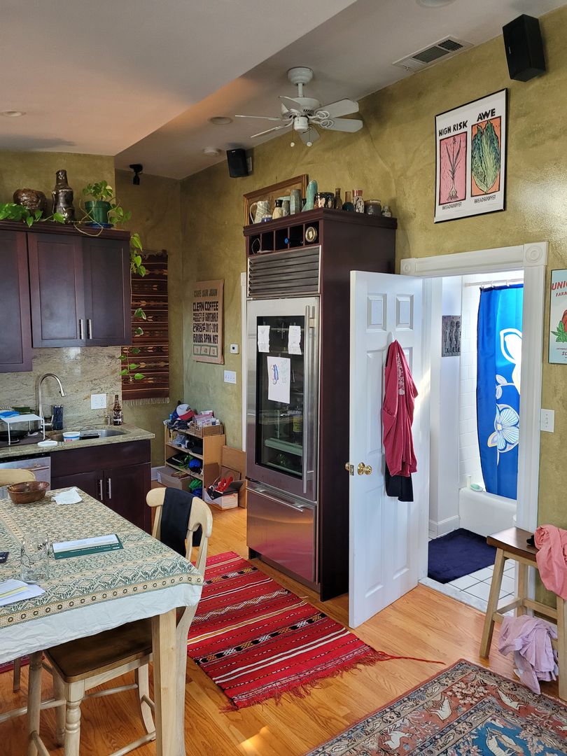 24 Ellington Rd, Powder House Square