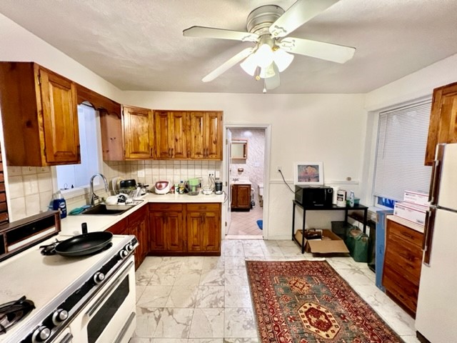 1 bed, 1 bath apartment for rent at 4 Garden Ct Unit 3, North End — photo 2 of 15