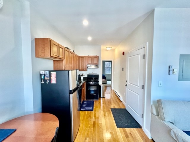 1 bed, 1 bath apartment for rent at 26 Cooper St Unit 2, North End — photo 2 of 13