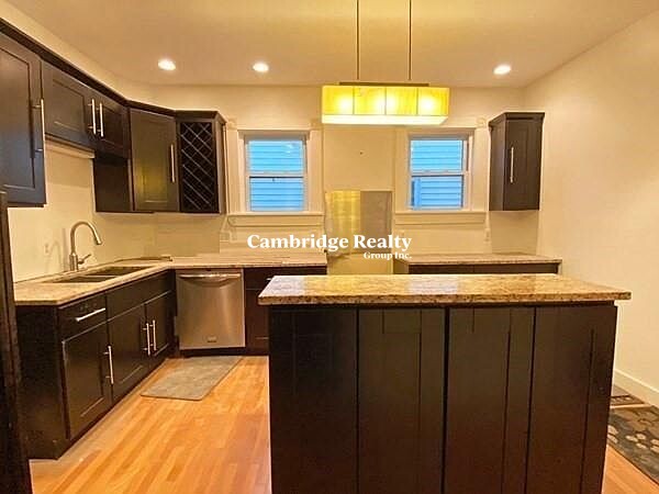 3 bed, 1.5 bath apartment for rent at 339 Allston St Unit 1T, Cambridgeport — photo 2 of 8
