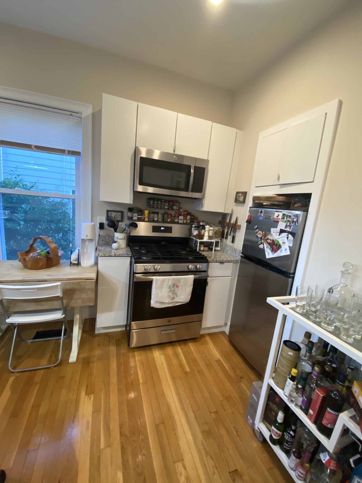 2 bed, 1 bath apartment for rent at 343 Beacon St Unit 2, Ward Two — photo 3 of 13