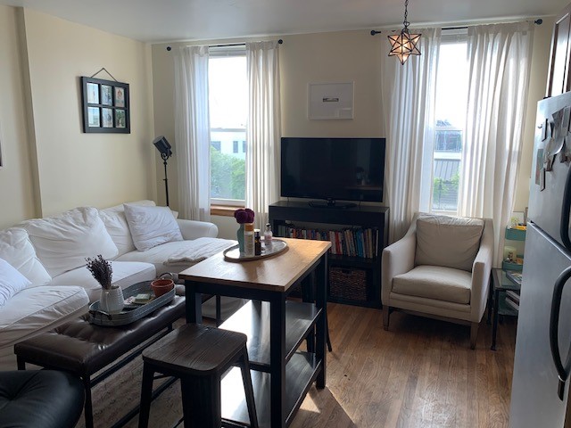 1 bed, 1 bath apartment for rent at 4 Hudson St Unit 2, North End — photo 3 of 16