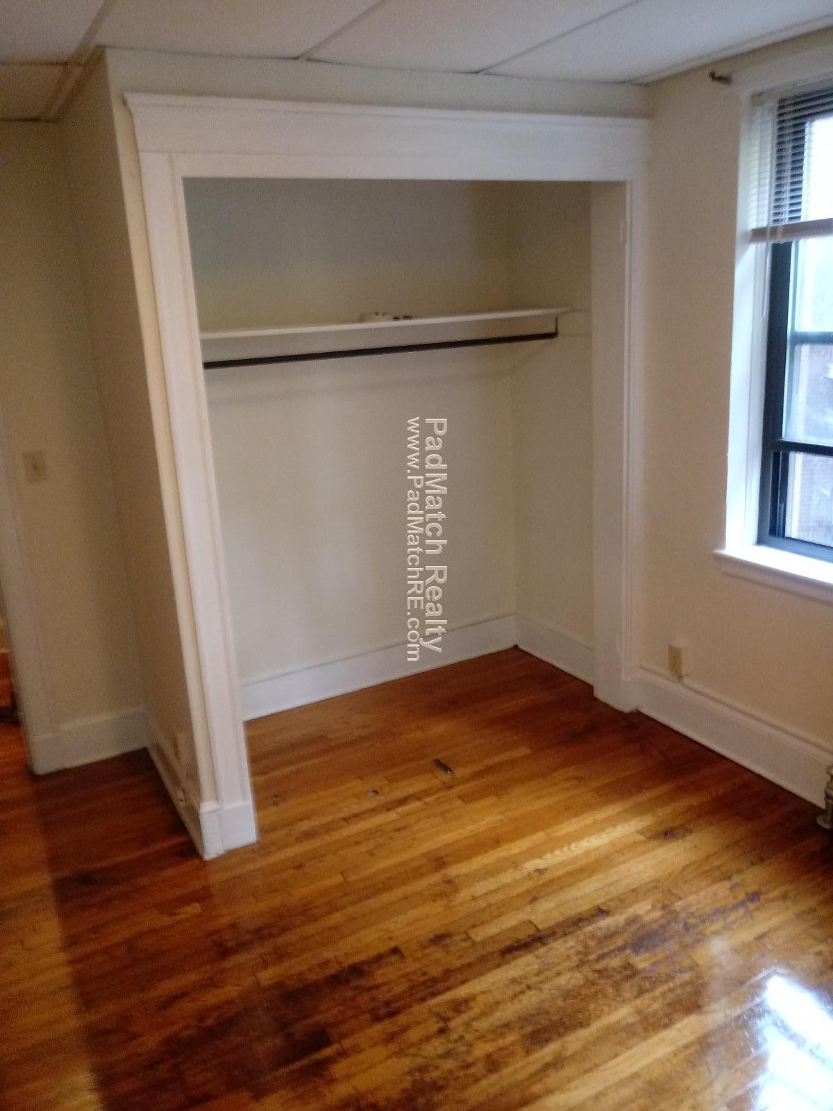 Studio bed, 1 bath apartment for rent at 53 Fellsway Unit 12A, Medford — photo 2 of 3