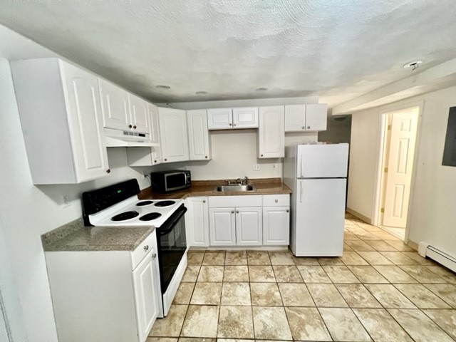 Studio bed, 1 bath apartment for rent at 7 Tileston Unit B, North End — photo 2 of 9