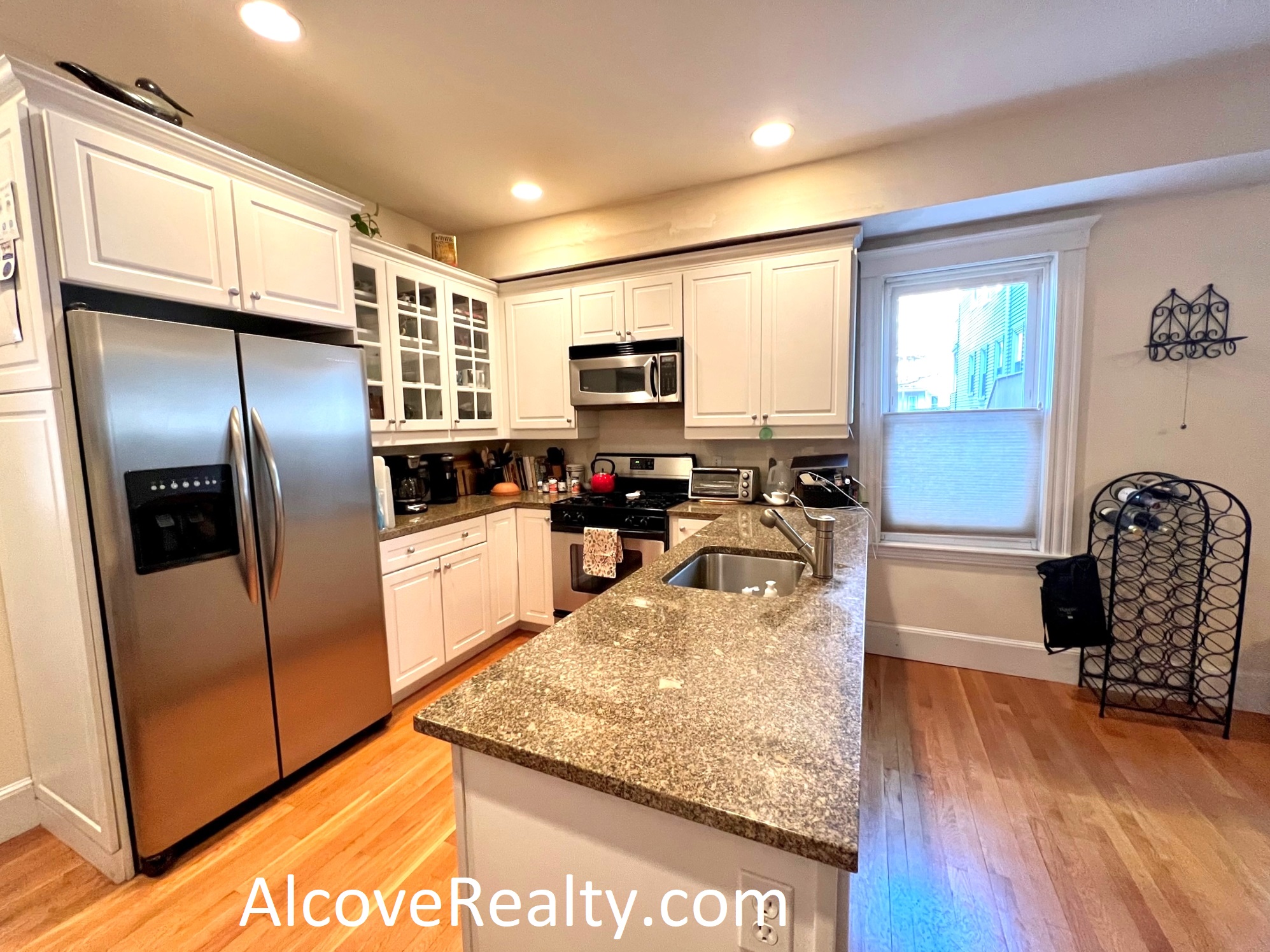 2 bed, 1 bath apartment for rent at 34 Aberdeen Rd Unit 1, Davis Square — photo 2 of 10