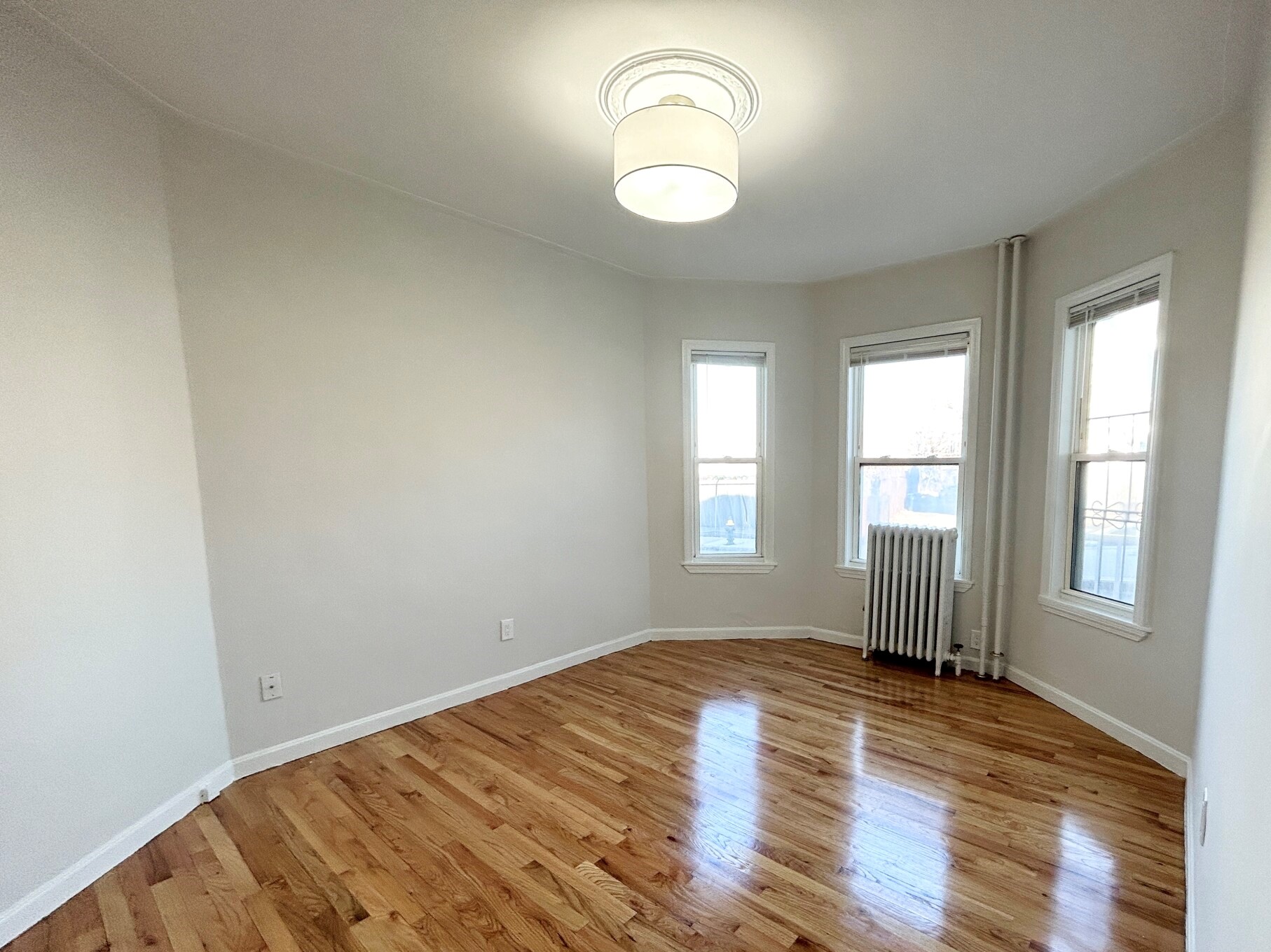 4 bed, 2 bath apartment for rent at 151 East Cottage St Unit 2, Dorchester — photo 7 of 11