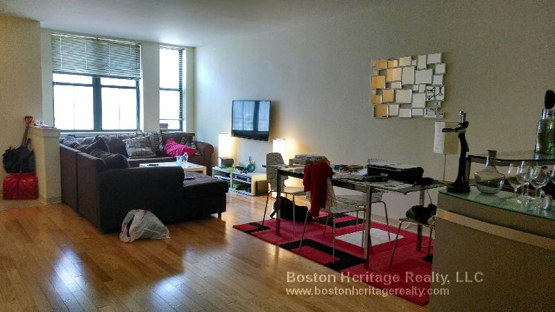 3 bed, 2 bath apartment for rent at 3 Douglass Park Unit 105, Fenway