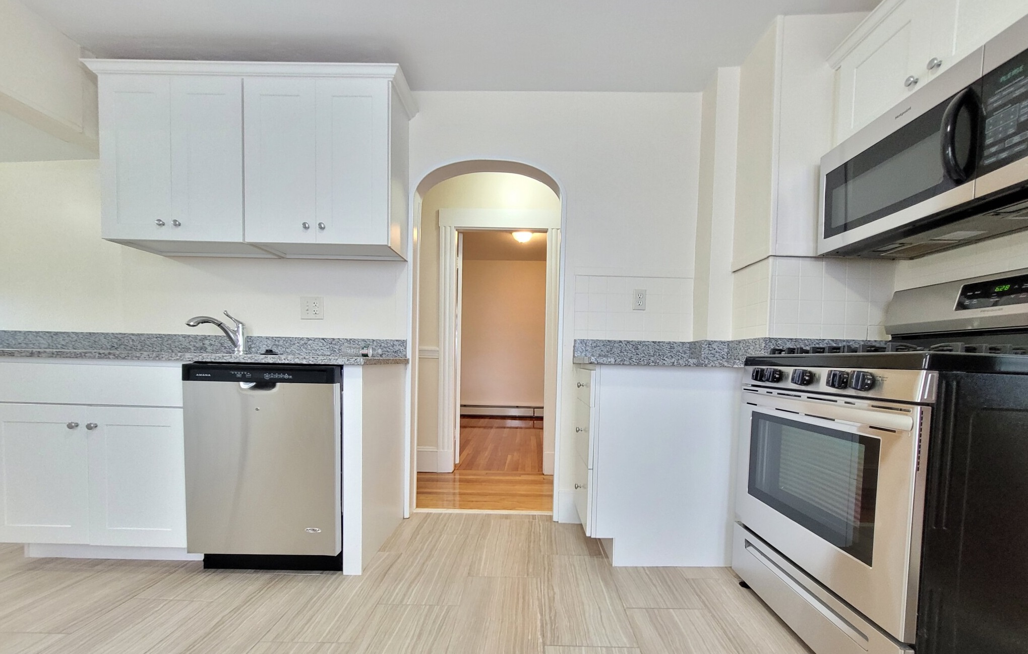 3 bed, 1 bath apartment for rent at 122 Gladstone St Unit C, East Boston — photo 2 of 9