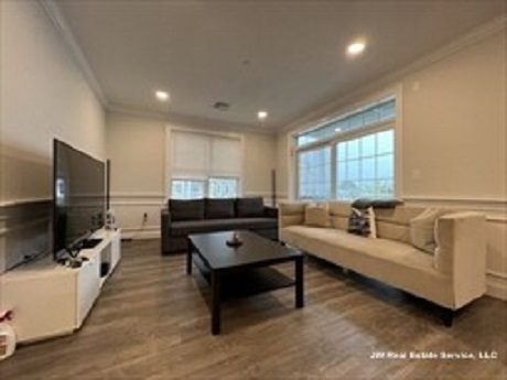 2 bed, 2 bath apartment for rent at 320 Middlesex Ave Unit 201B, Medford — photo 3 of 10