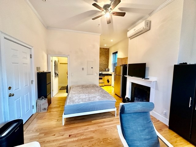Studio bed, 1 bath apartment for rent at 435 Beacon St Unit 3, Back Bay — photo 2 of 12