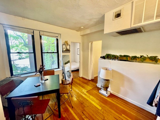 1 bed, 1 bath apartment for rent at 20 Stillman St Unit 3R, North End — photo 2 of 8