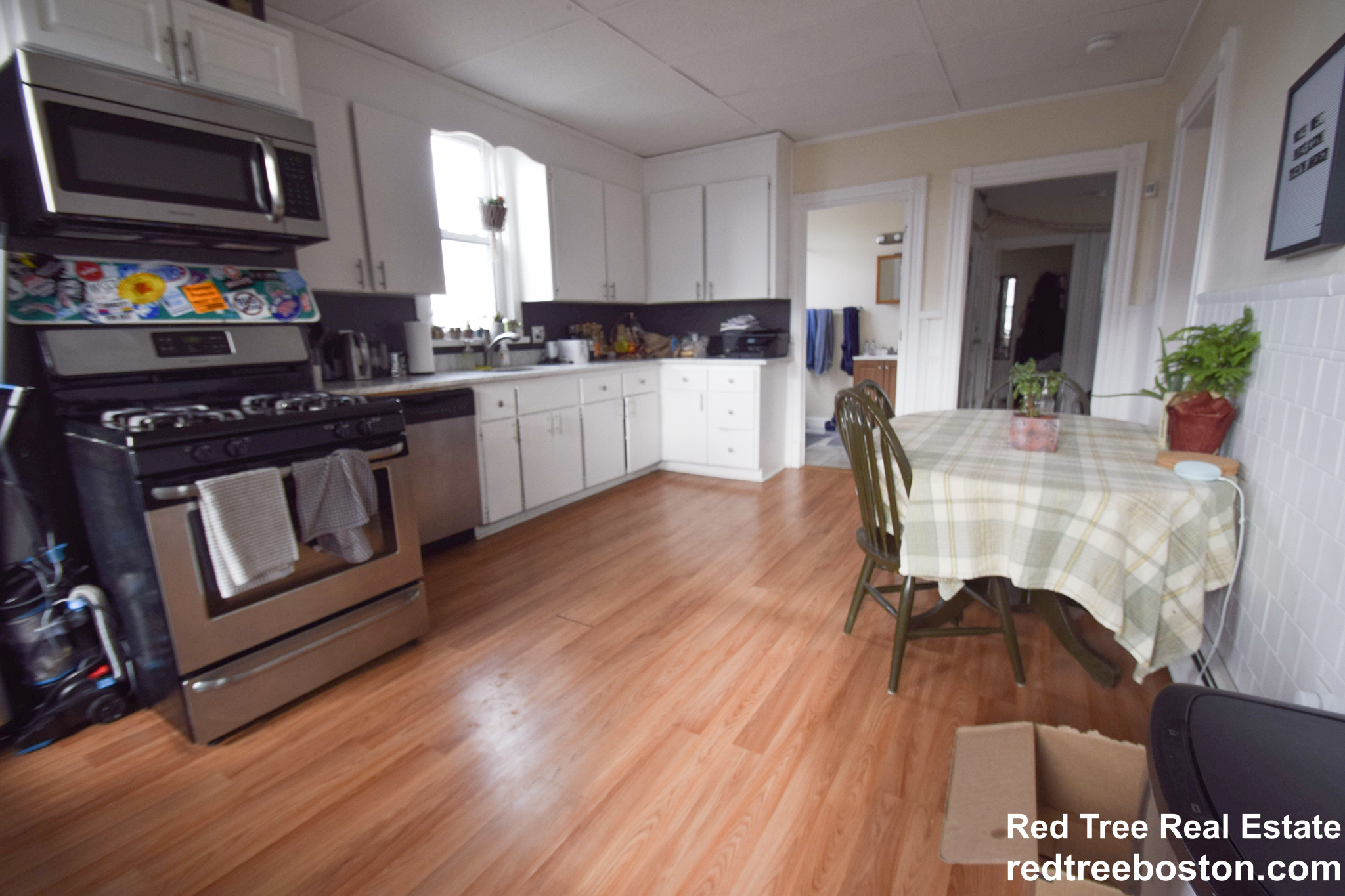 3 bed, 1 bath apartment for rent at 297 Maverick St Unit 2, East Boston — photo 2 of 6