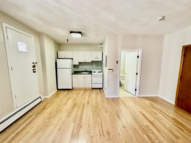 1 bed, 1 bath apartment for rent at 160 Salem St Unit 8, North End — photo 2 of 18