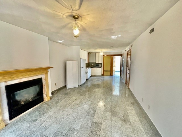 3 bed, 1 bath apartment for rent at 3 Wesley Pl Unit 3, North End — photo 5 of 13