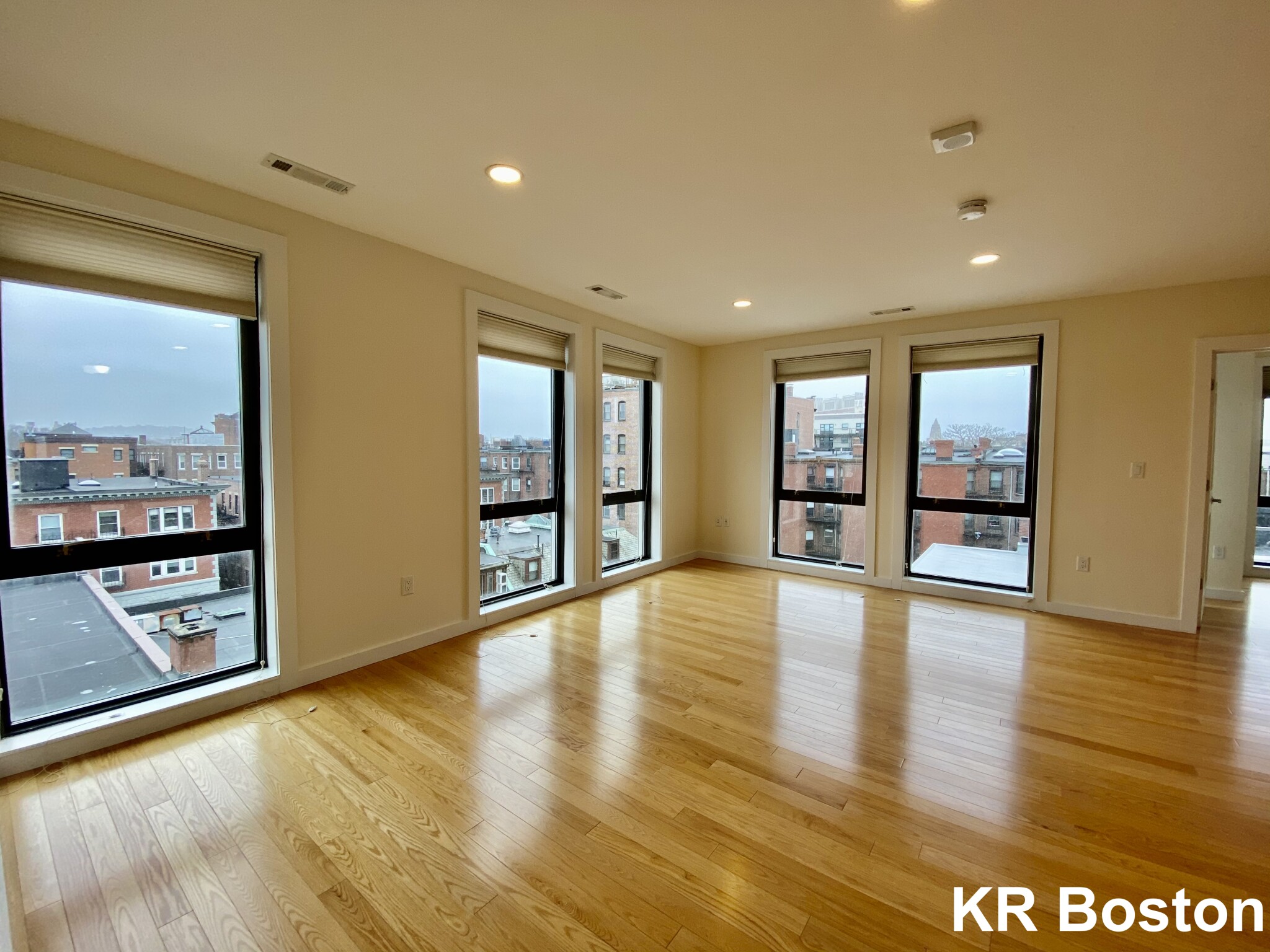 2 bed, 1 bath apartment for rent at 1 Buswell Unit 502, Fenway — photo 7 of 8