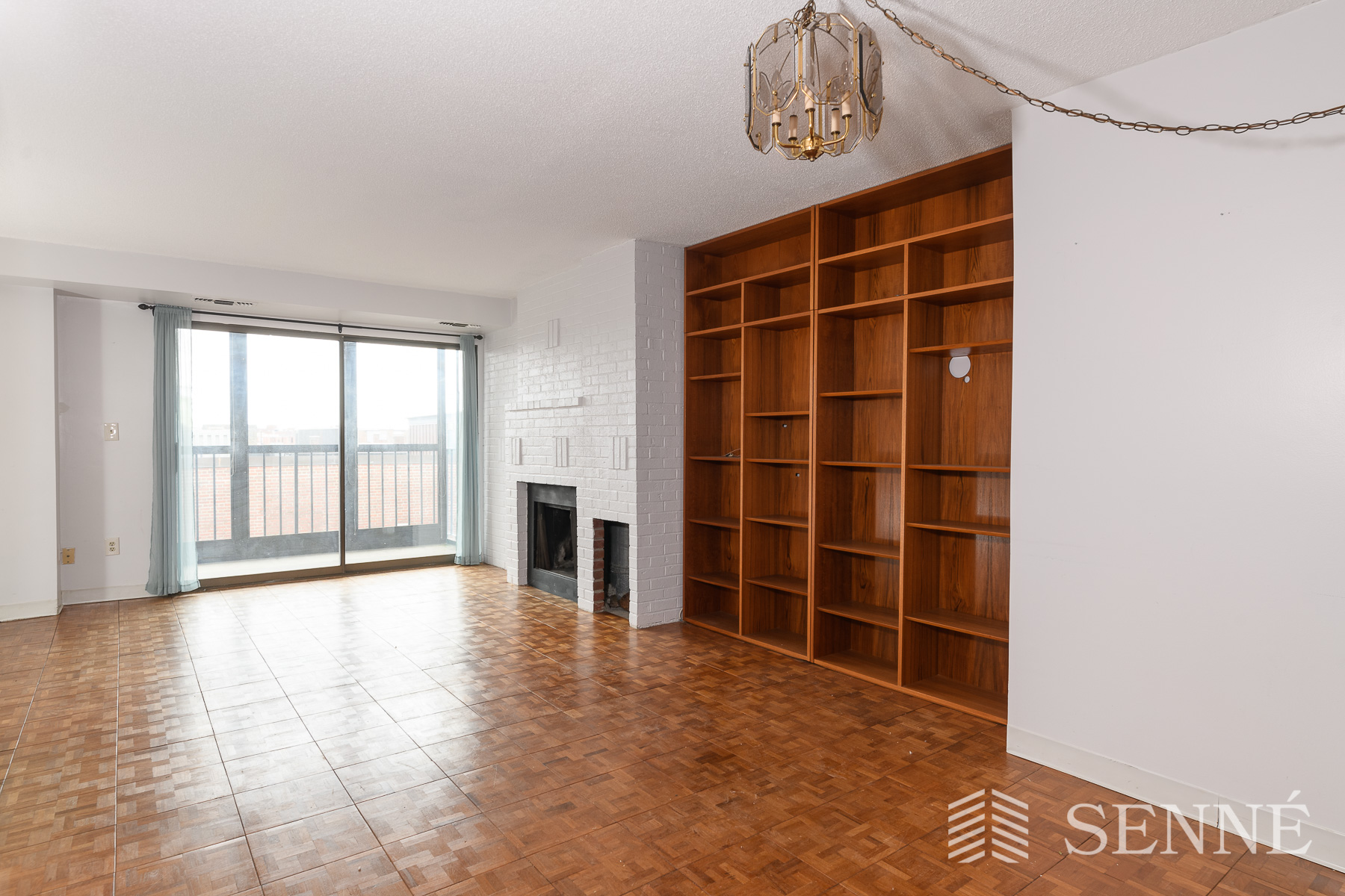 2 bed, 2 bath apartment for rent at 1580 Massachusetts Ave Unit 8A, Harvard Square — photo 2 of 9