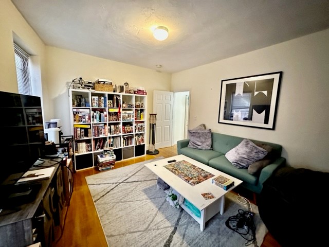 2 bed, 1 bath apartment for rent at 346 North St Unit 2, North End — photo 2 of 15