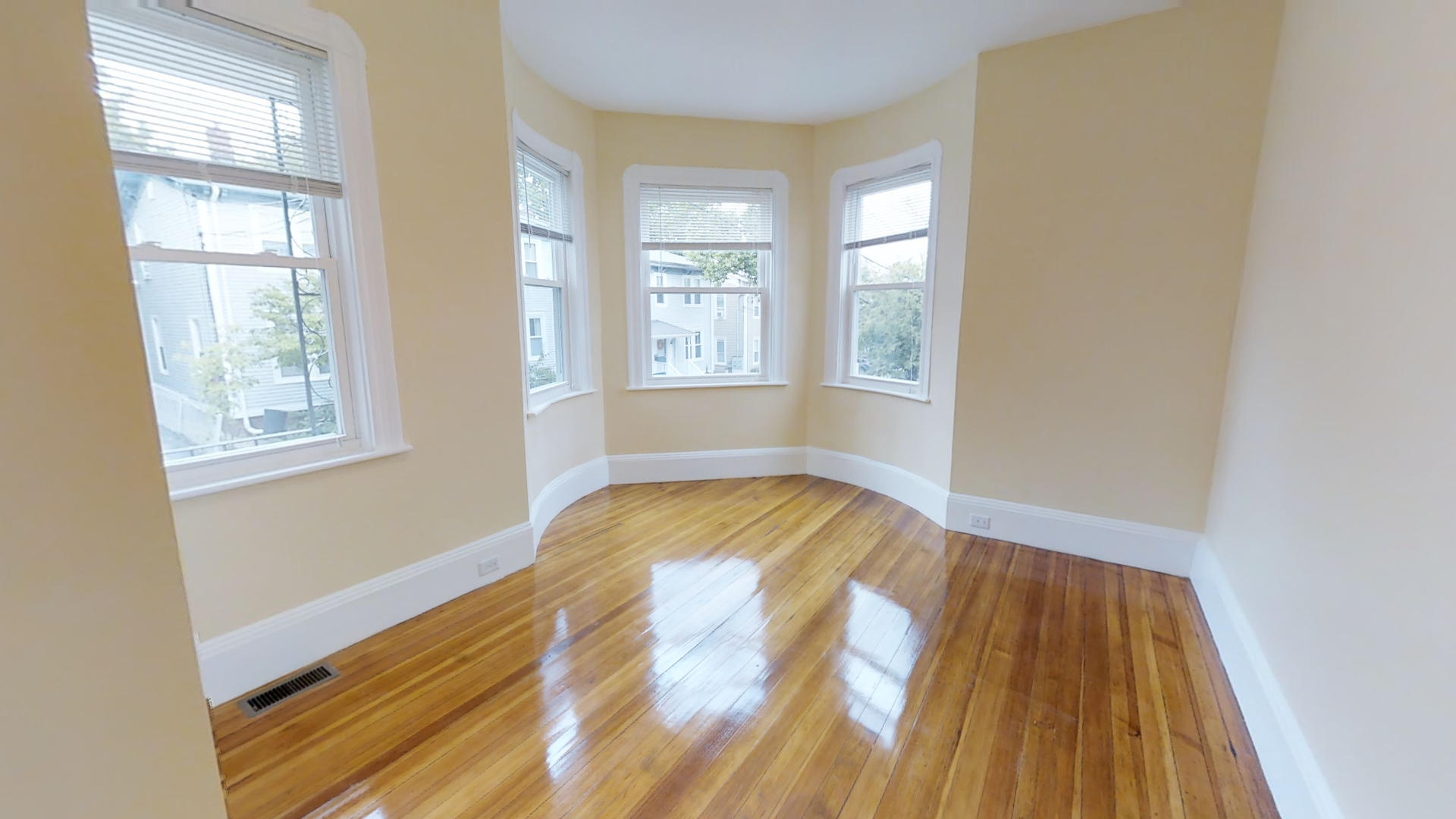 4 bed, 1 bath apartment for rent at 42 Ibbetson Unit 1, Porter Square — photo 1 of 6