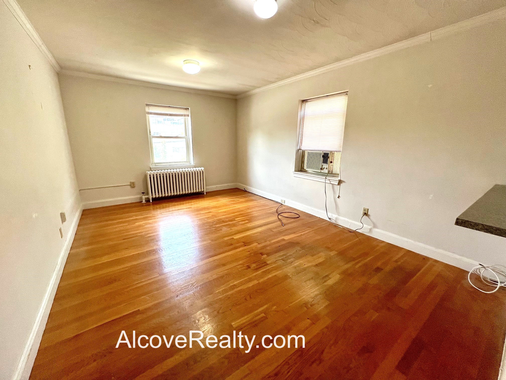 1 bed, 1 bath apartment for rent at 279 Massachusetts Ave Unit 2, Arlington — photo 2 of 10