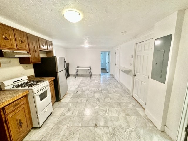 2 bed, 1 bath apartment for rent at 288 Hanover St Unit 2, North End — photo 2 of 12