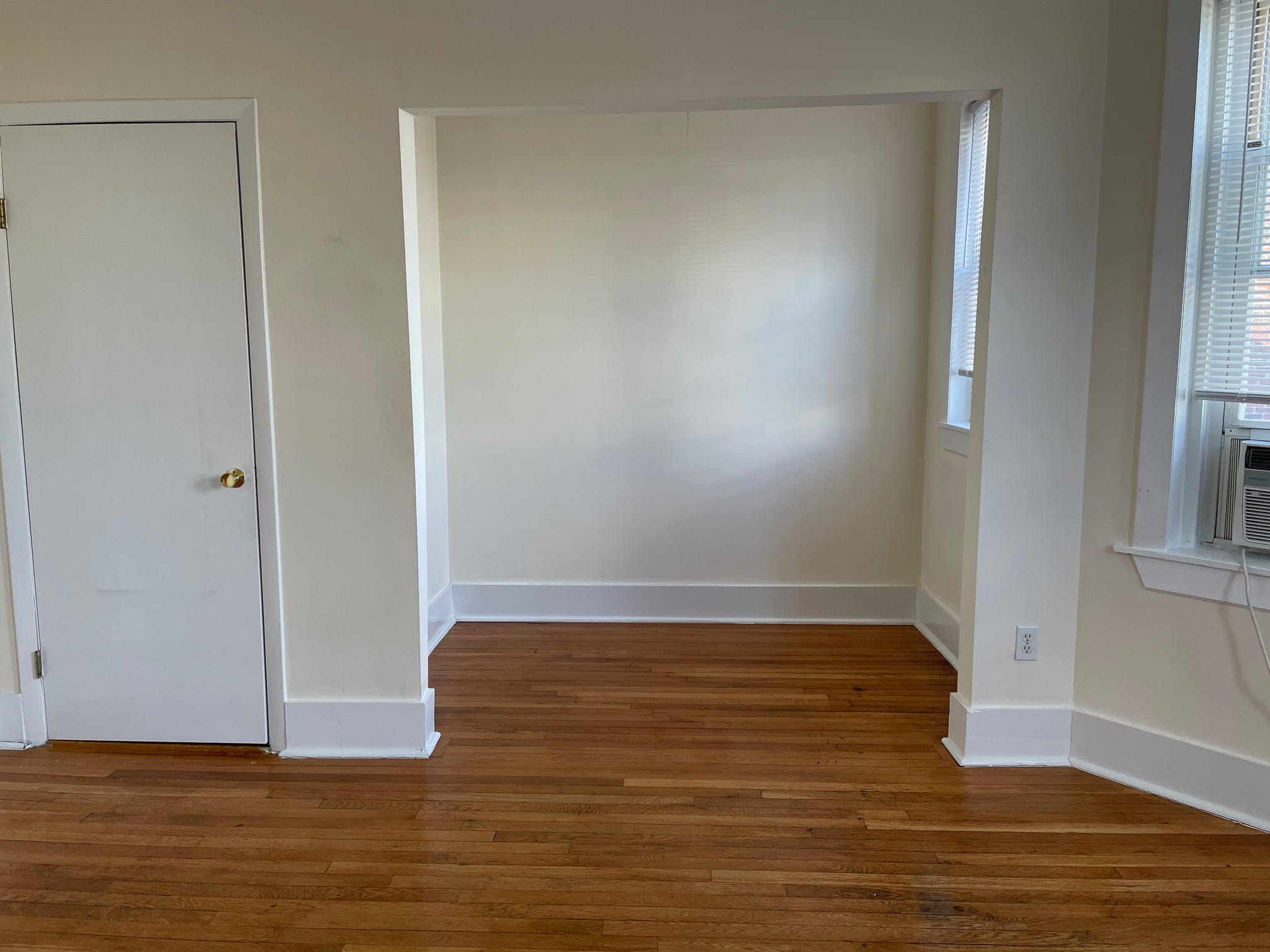 Studio bed, 1 bath apartment for rent at 125 Park Dr Unit 37, Fenway — photo 4 of 6