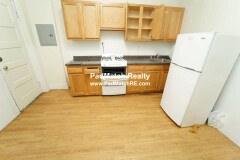 2 split bed, 1 bath apartment for rent at 1381 Commonwealth Ave Unit 3, Allston — photo 2 of 2