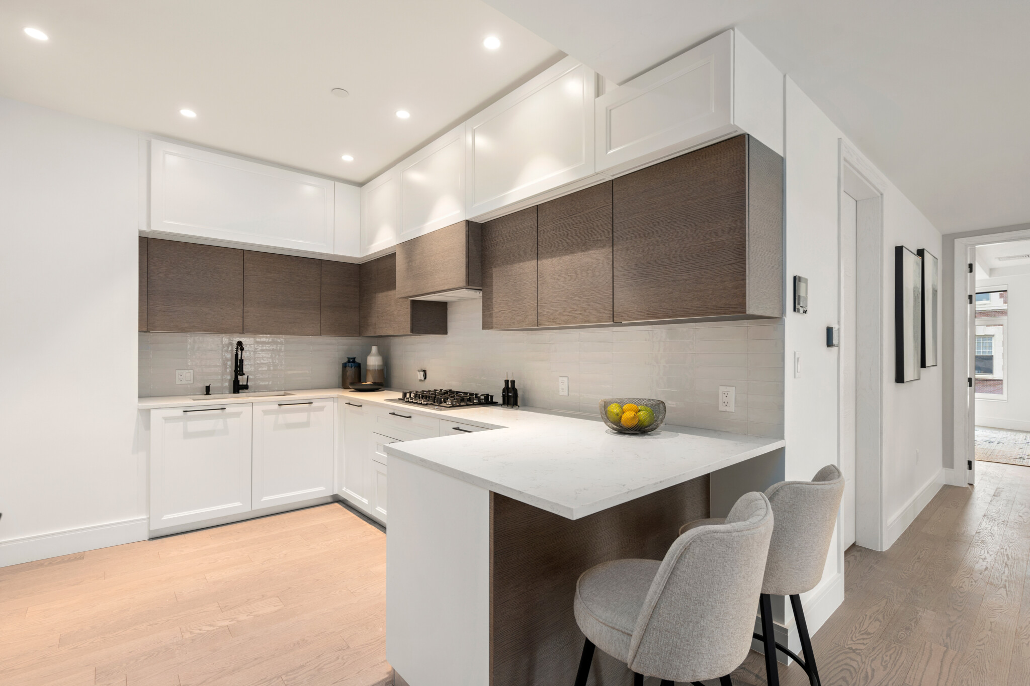 3 bed, 2 bath apartment for rent at 20 Boylston St Unit 1, Washington Square — photo 1 of 5