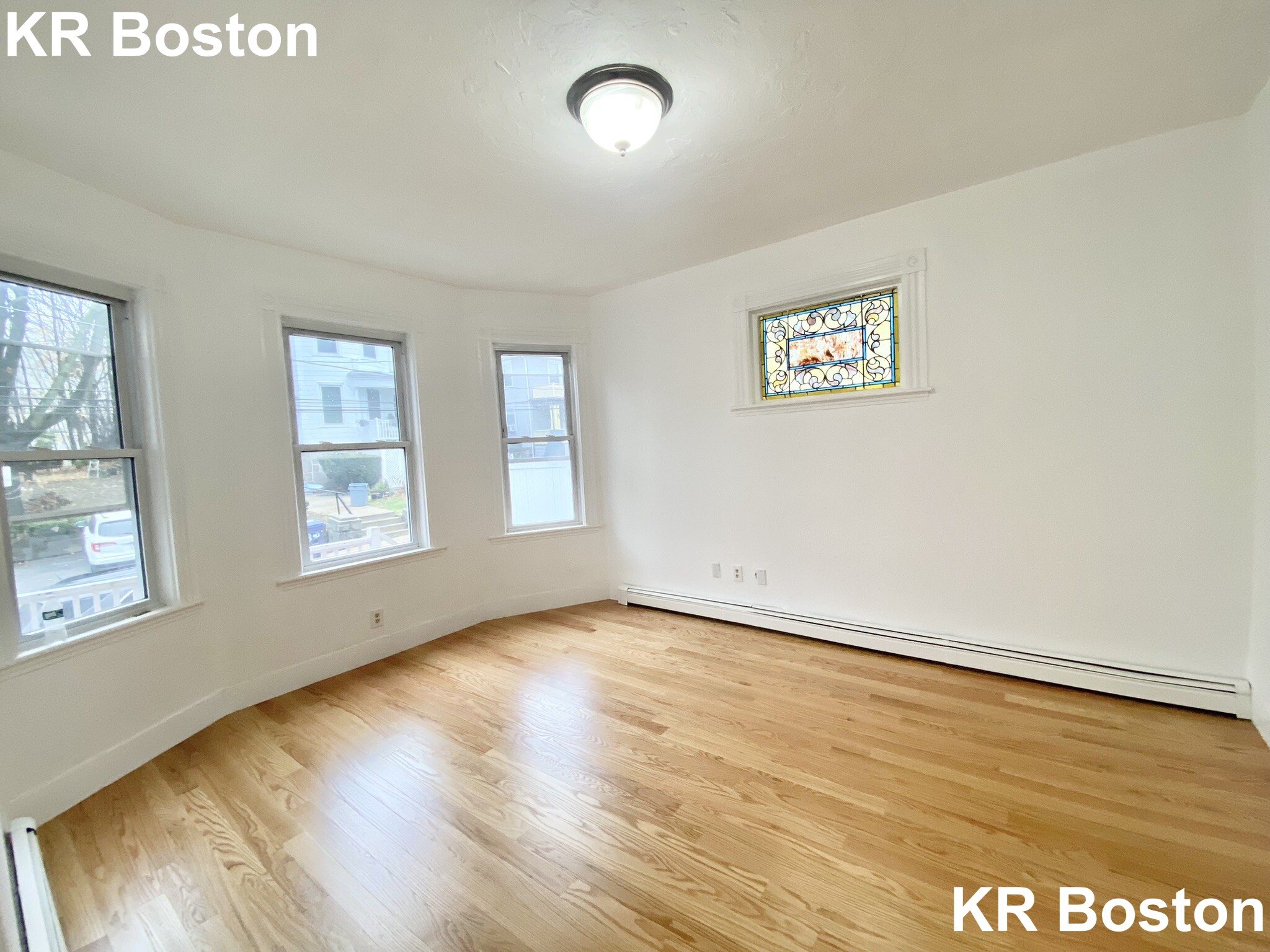 4 bed, 3 bath apartment for rent at 20 Imrie Rd Unit 1, Allston — photo 2 of 5