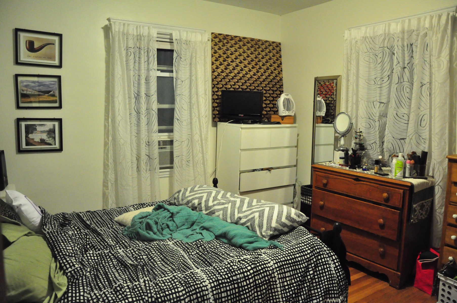 2 bed, 1 bath apartment for rent at 20 Saint Peter St Unit 2, Jamaica Plain — photo 2 of 11