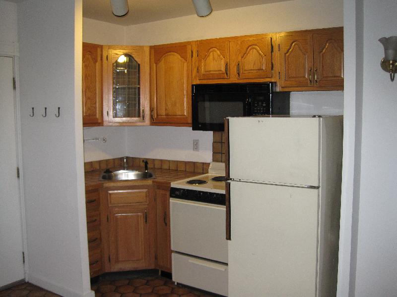 1 bed, 1 bath apartment for rent at 81 Phillips St Unit 2, Beacon Hill — photo 2 of 4