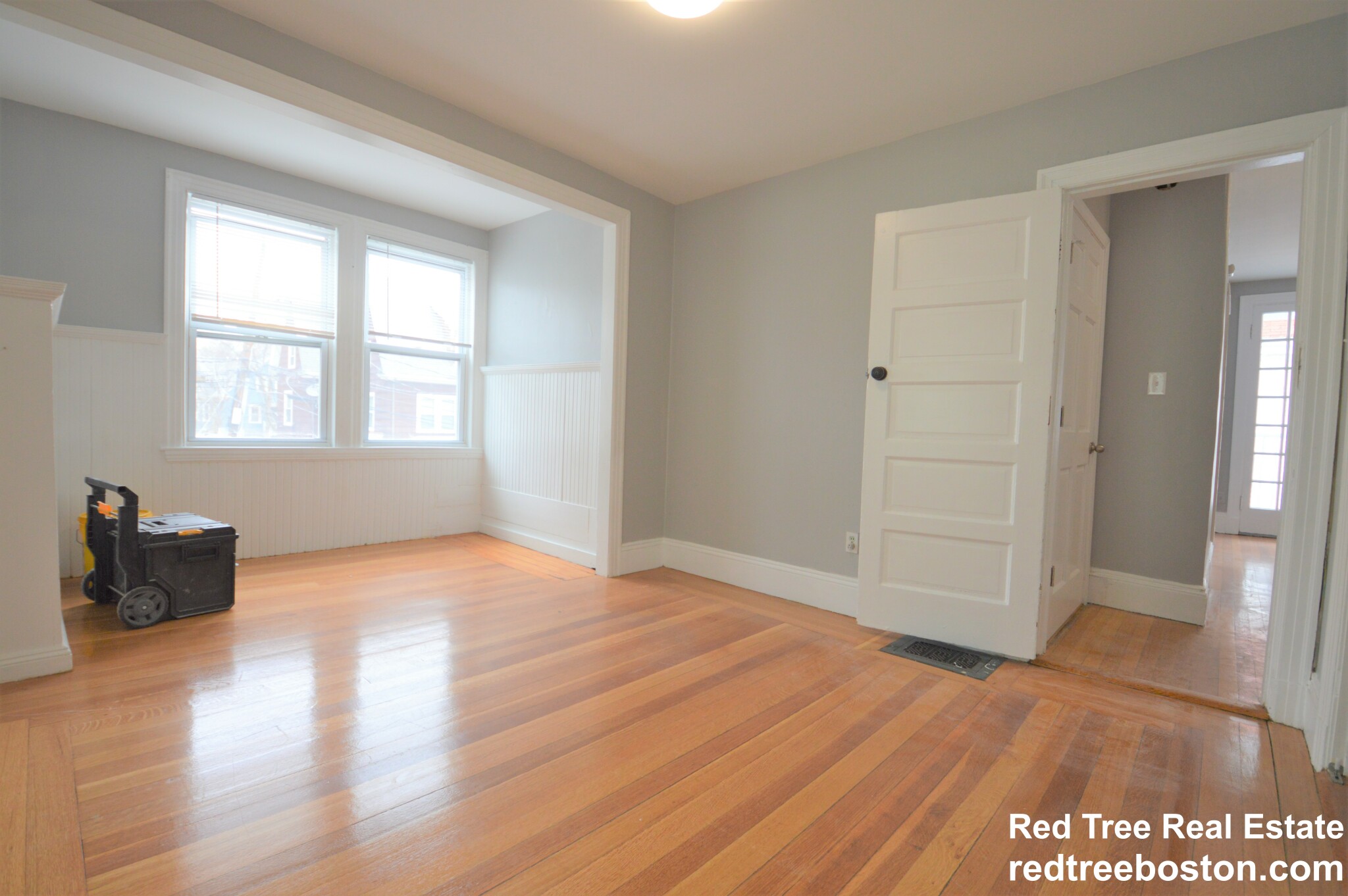 5 bed, 3 bath apartment for rent at 40 Newcastle Rd Unit 2, Brighton — photo 22 of 30