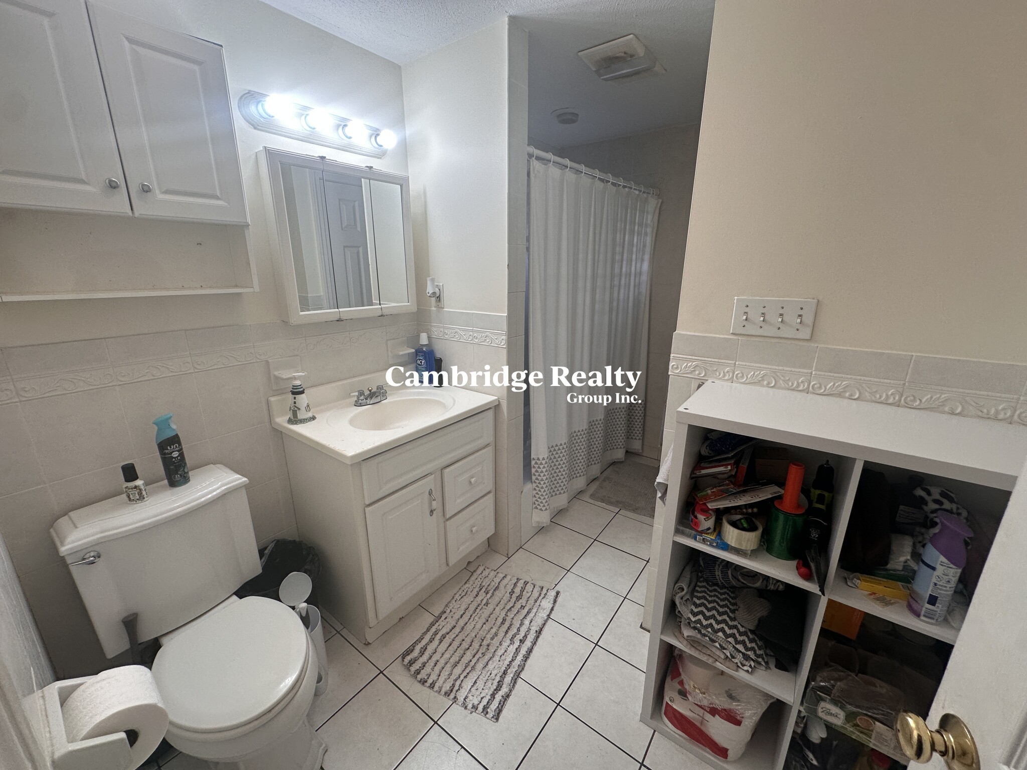 2.5 bed, 1 bath apartment for rent at 543 Broadway Unit 1T, South Medford — photo 21 of 27