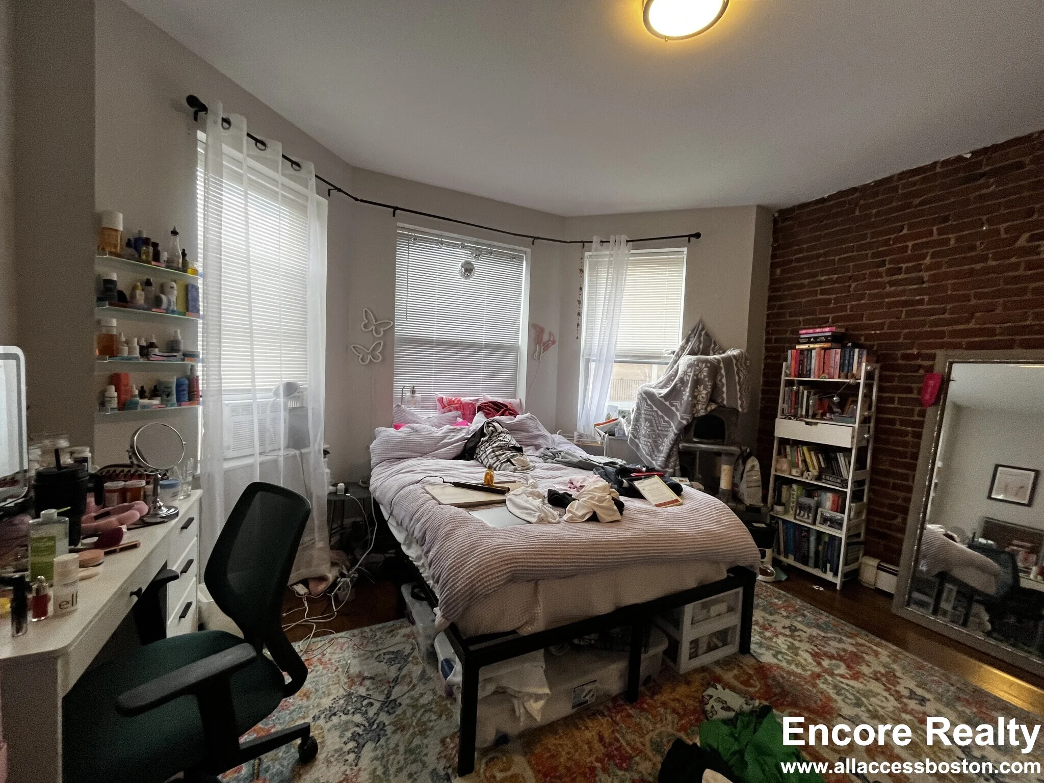 15 Stearns Rd, Coolidge Corner