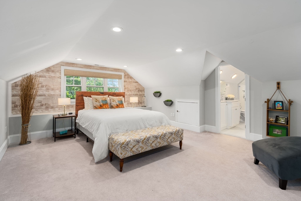 119 Charlesbank Rd, Newton Corner