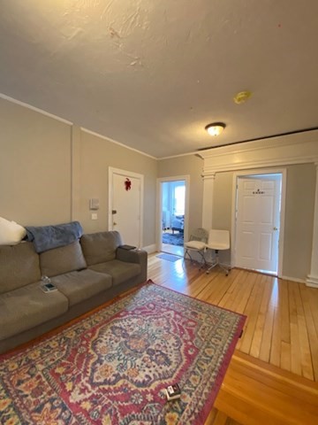 10 Glenville Ave, Allston